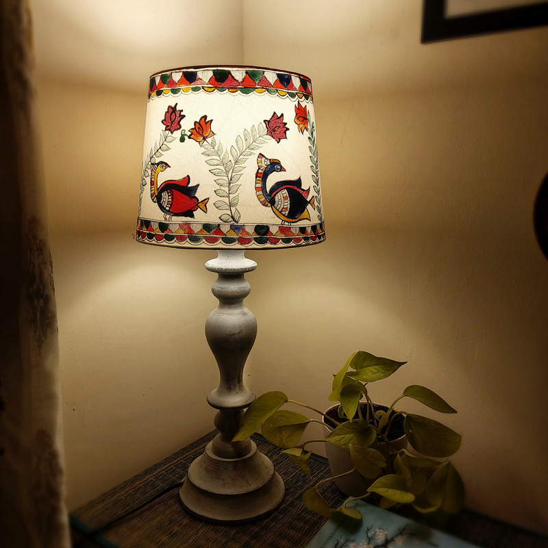 beautiful pink flower design table lamp