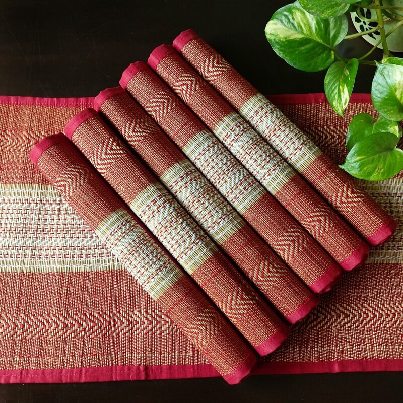 top quality table mats and runner set